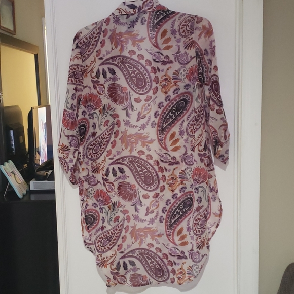 Milan New York Paris button down blouse - Picture 3 of 3